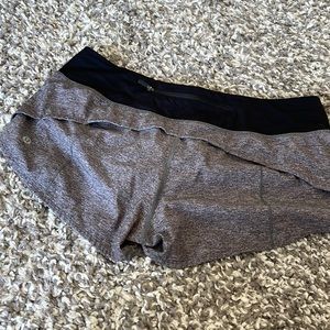 Lulu lemon short size 8